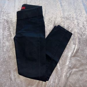 GUESS Black Skinny Jeans | Size 0